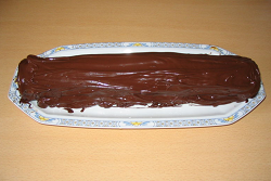 roule au chocolat nappé